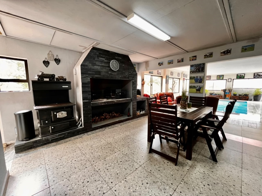 4 Bedroom Property for Sale in Buffelsfontein A H North West